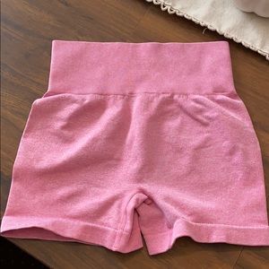 Bo + tee seamless shorts